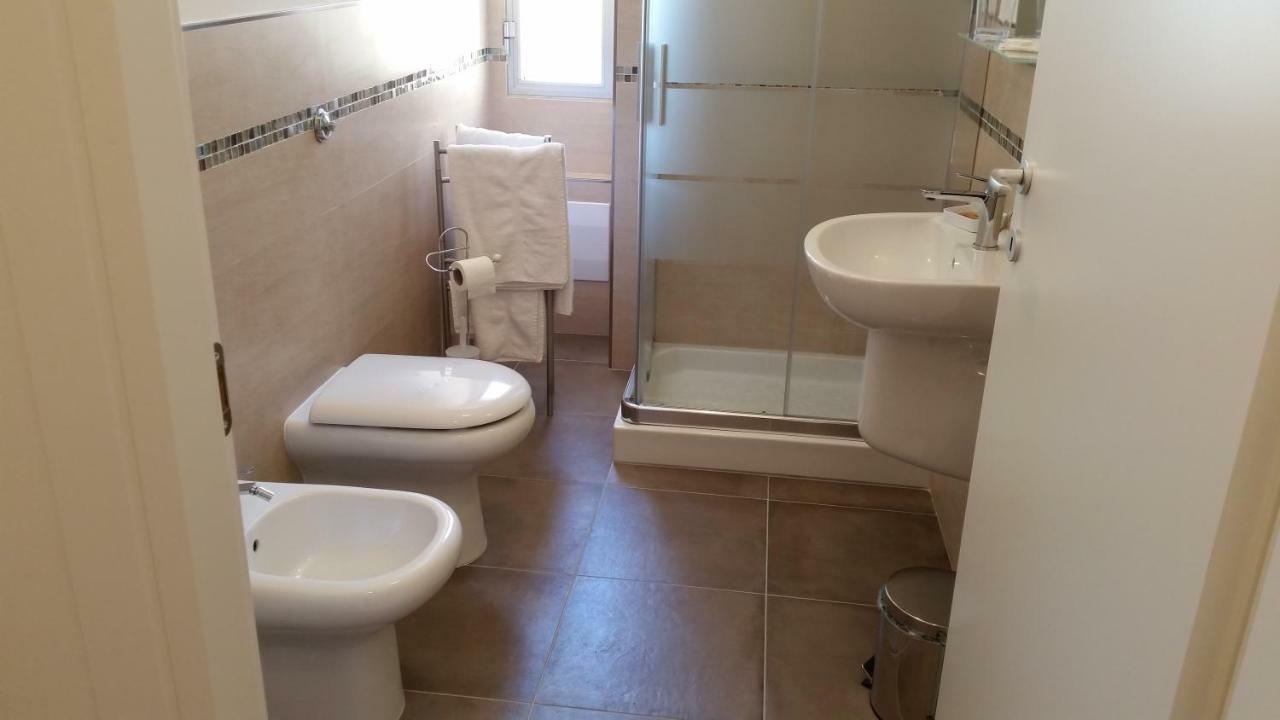 La Libra Rooms Cagliari Exteriör bild